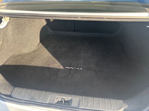 Used 2025 Nissan Sentra SV image 28