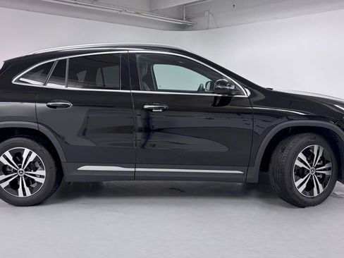 Certified 2025 Mercedes-Benz GLA 250 4MATIC image 8