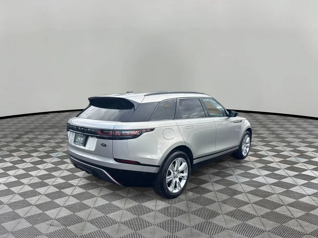 Used 2019 Land Rover Range Rover Velar R-Dynamic SE AWD/4WD image 5