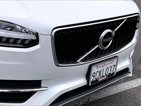 Used 2019 Volvo XC90 T5 Momentum image 28