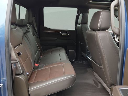 Certified 2025 GMC Sierra 1500 Denali AWD/4WD image 17