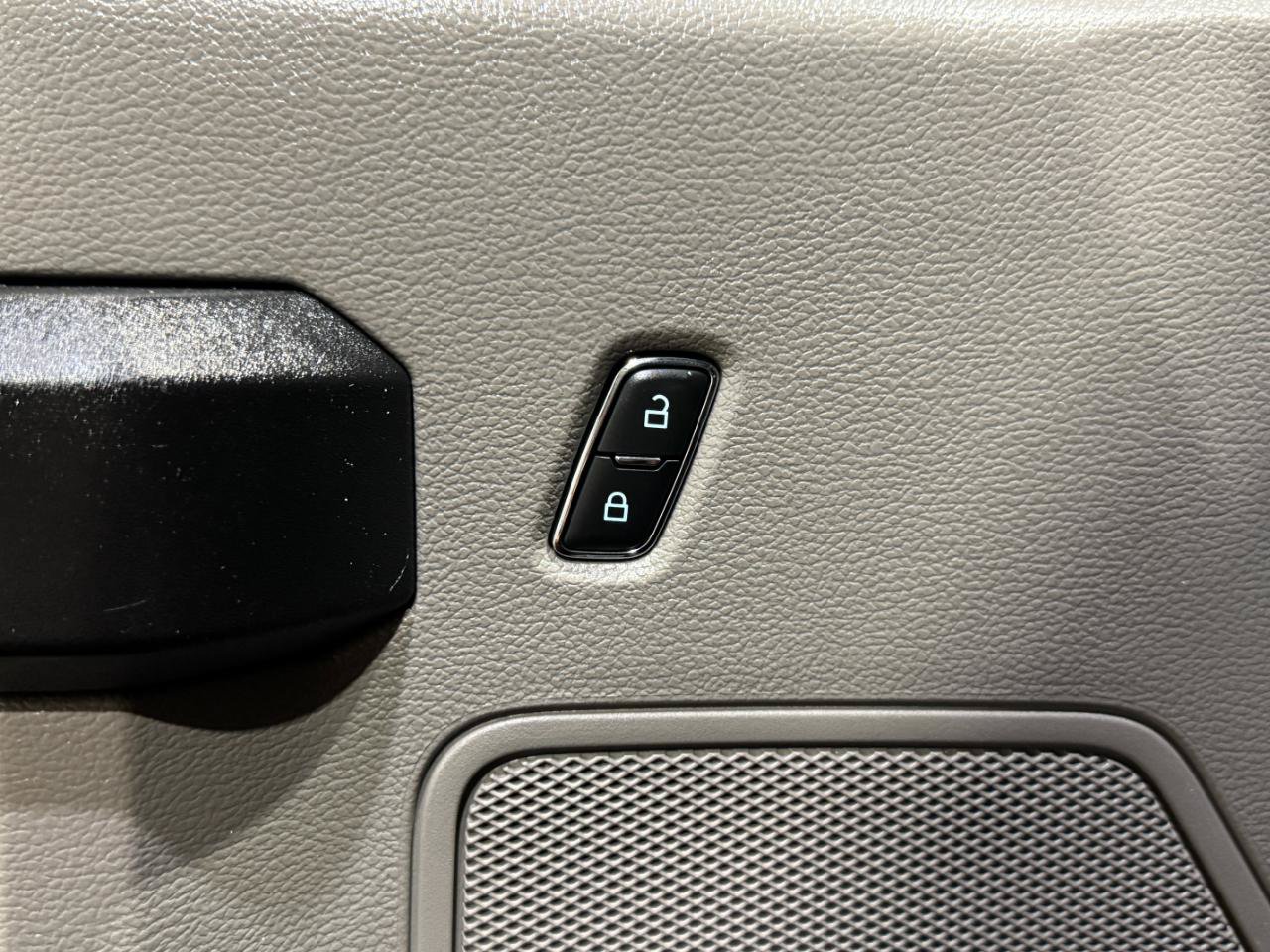 Used 2019 Ford F350 XL w/ STX Appearance Package AWD/4WD image 32