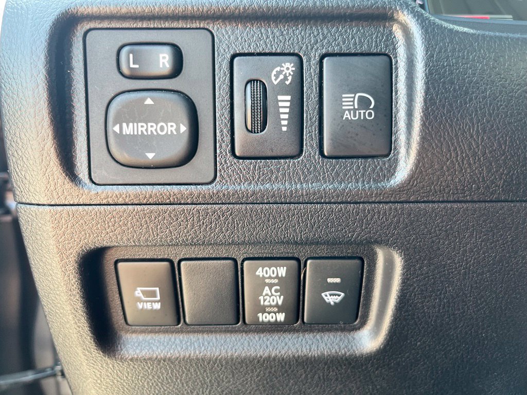 Used 2023 Toyota 4Runner Limited AWD/4WD image 15