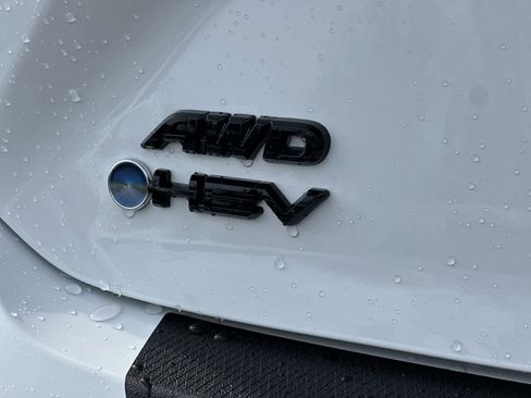 New 2026 Toyota Camry SE w/ Convenience Package image 18