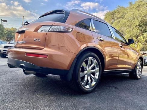 Used 2005 INFINITI FX35 2WD w/ (U01) Technology Pkg image 4