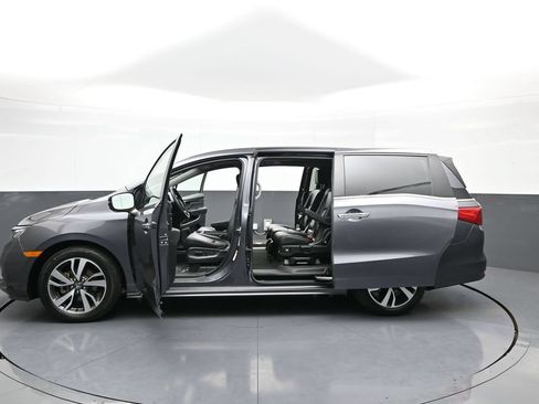 Certified 2024 Honda Odyssey Touring image 45