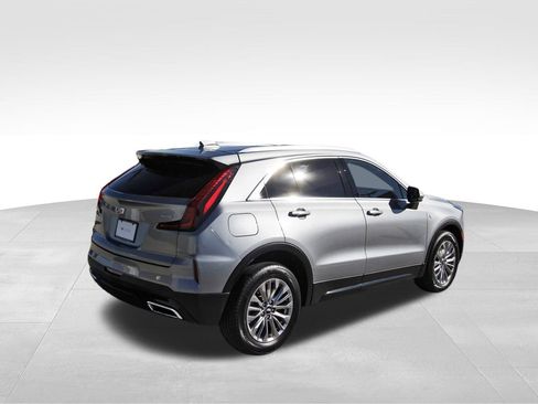 Certified 2024 Cadillac XT4 Premium Luxury image 4