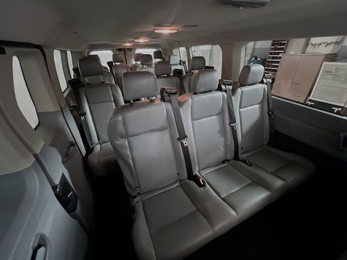 Used 2016 Ford Transit 350 XL RWD image 33