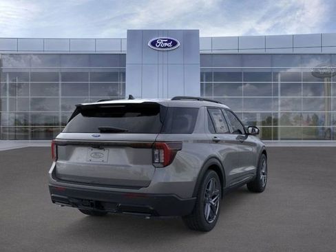New 2026 Ford Explorer ST-Line w/ ST-Line Street Pack RWD image 8