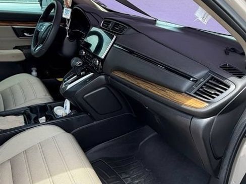 Used 2018 Honda CR-V EX image 6