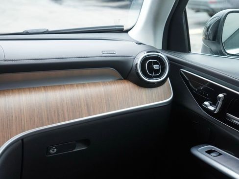 Used 2024 Mercedes-Benz GLC 300 GLC 300 AMG image 23