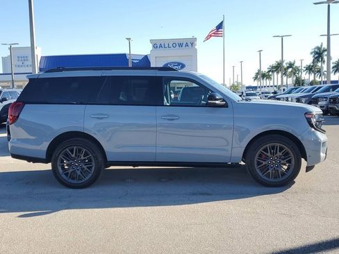 Certified 2025 Ford Expedition Platinum w/ Stealth Performance Package image 8