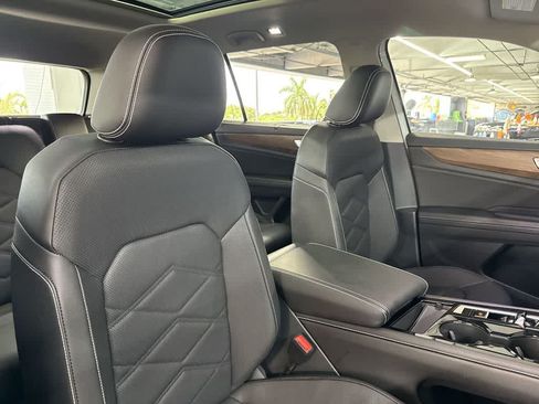 Used 2026 Volkswagen Atlas SE FWD image 27