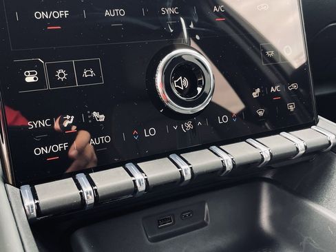 New 2026 GMC Terrain AT4 w/ Technology Package II image 17