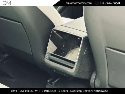 Used 2026 Tesla Model Y AWD image 21
