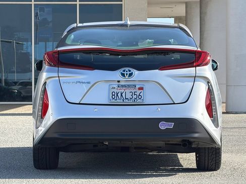 Used 2019 Toyota Prius Prime Advanced w/ Carpet Mat Package FWD image 5