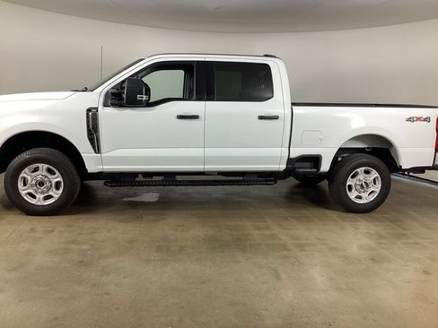 Used 2026 Ford F250 XLT AWD/4WD image 8