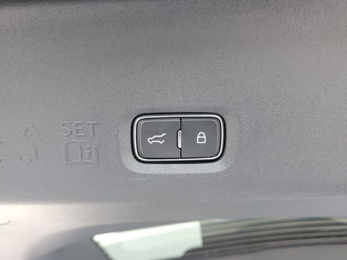 New 2025 Lincoln Navigator Reserve image 35