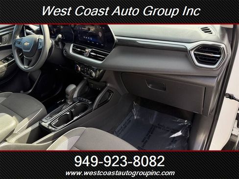 Used 2025 Chevrolet TrailBlazer LT image 9