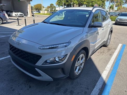 Certified 2023 Hyundai Kona SEL w/ Convenience Package image 4