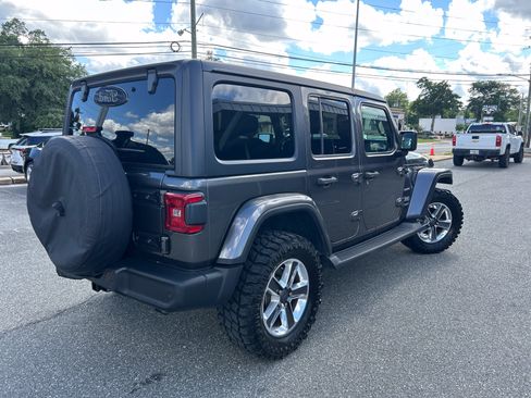 Used 2019 Jeep Wrangler Unlimited Sahara w/ Safety Group AWD/4WD image 7