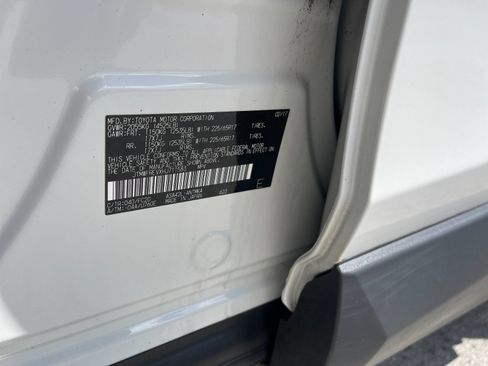 Used 2017 Toyota RAV4 XLE w/ All Weather Liner Package FWD image 32