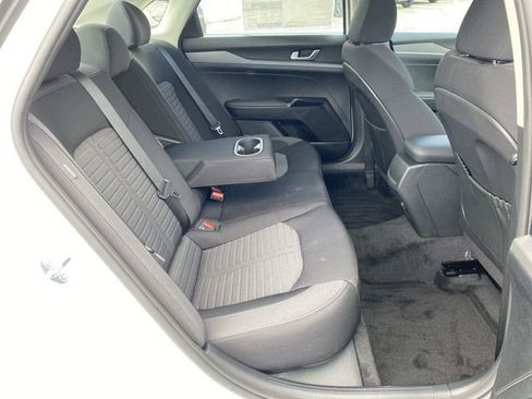 New 2025 Kia K5 LXS image 33