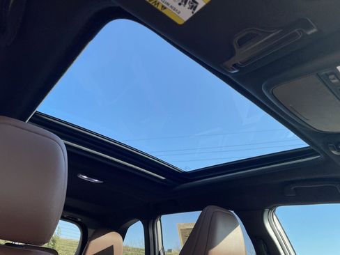 Used 2025 Subaru Forester Touring image 10