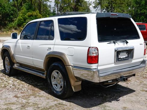 Used 2002 Toyota 4Runner SR5 RWD image 5