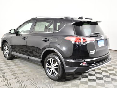 Used 2016 Toyota RAV4 XLE AWD/4WD image 8