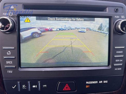 Used 2016 Chevrolet Traverse LT AWD/4WD image 18