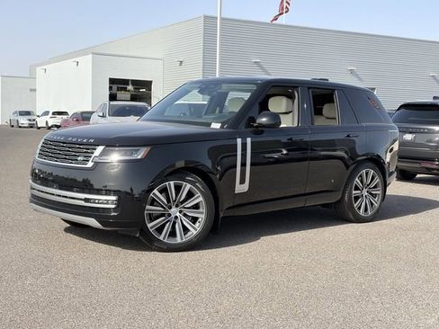 Used 2025 Land Rover Range Rover Autobiography AWD/4WD image 2
