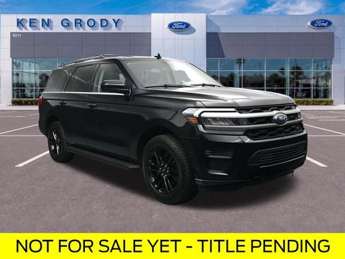 Used 2024 Ford Expedition XLT AWD/4WD image 1