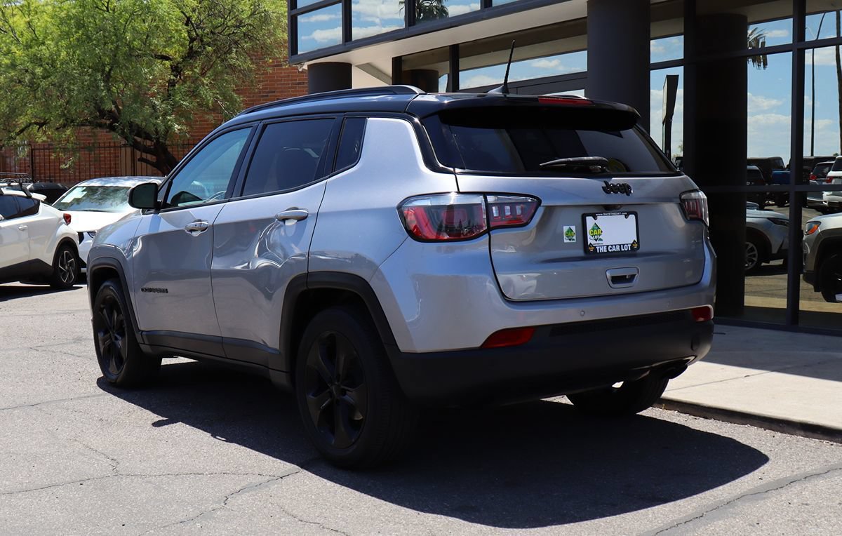 Used 2020 Jeep Compass Latitude FWD image 9