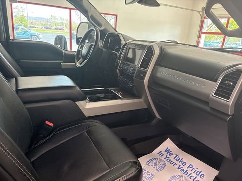 Used 2018 Ford F350 Lariat w/ Lariat Ultimate Package AWD/4WD image 39