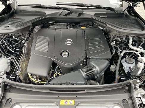 Certified 2025 Mercedes-Benz GLC 300 4MATIC image 51