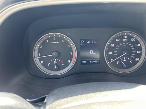 Used 2019 Hyundai Tucson SE FWD image 2