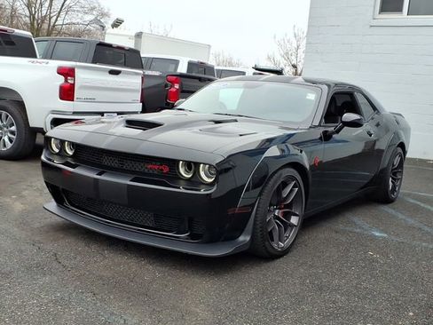 Used 2018 Dodge Challenger SRT Hellcat image 3