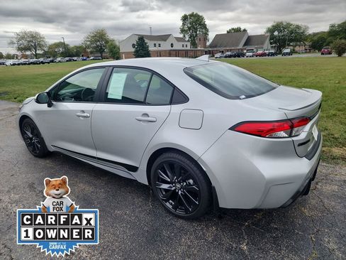 Used 2025 Toyota Corolla SE image 3