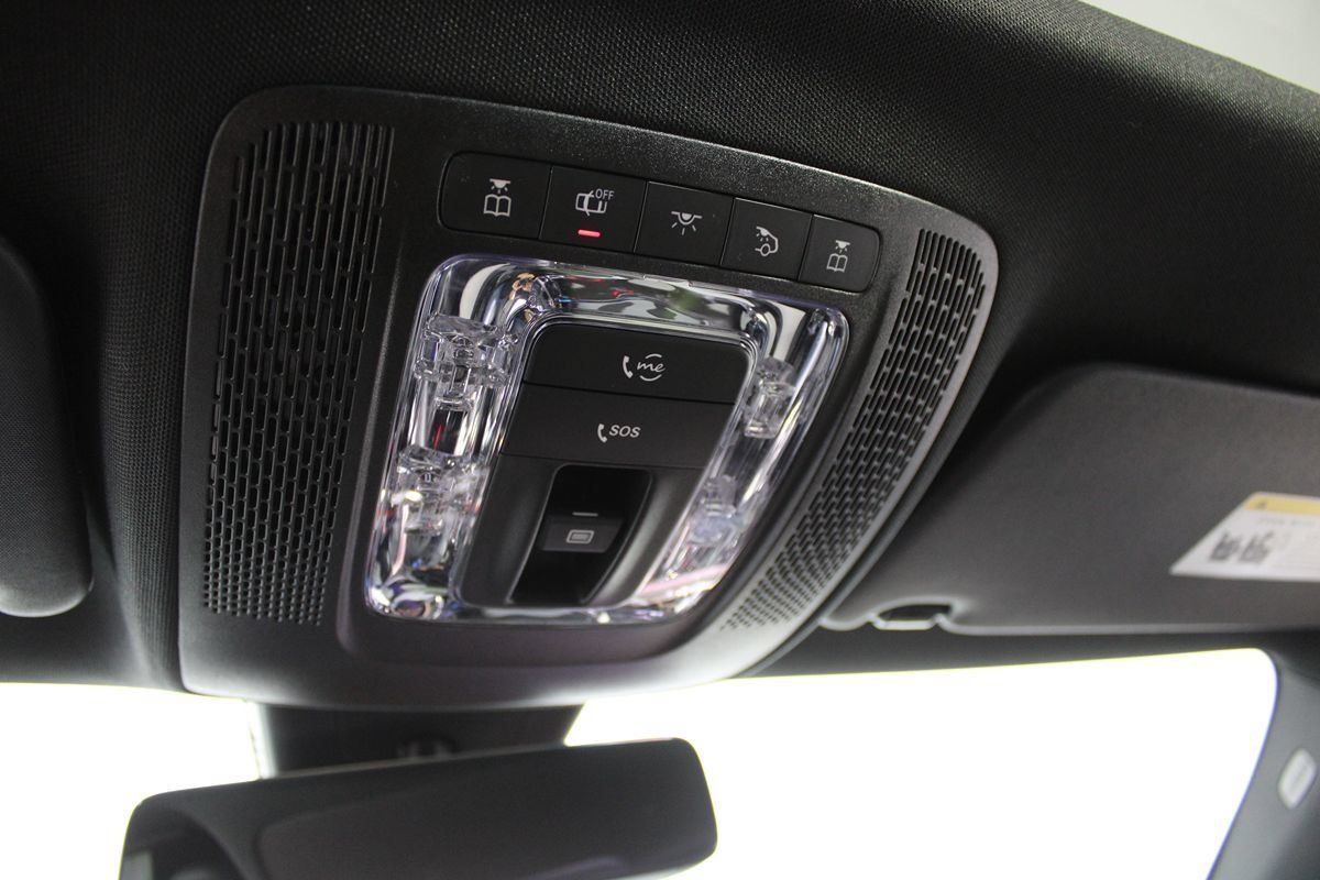 Used 2023 Mercedes-Benz CLA 250 image 22