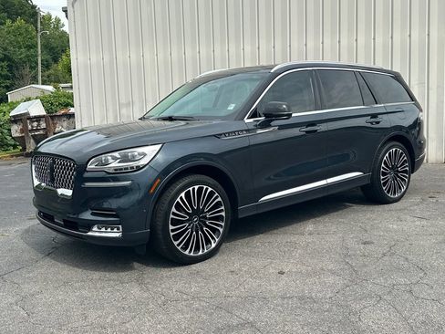 Used 2024 Lincoln Aviator Black Label w/ Class IV Trailer Tow Package AWD/4WD image 2