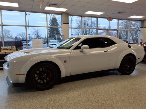 Used 2022 Dodge Challenger R/T Scat Pack image 4