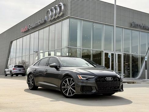 Used 2025 Audi A6 Premium Plus image 2