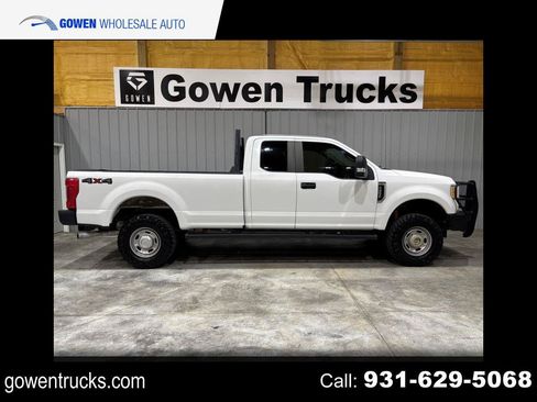 Used 2017 Ford F250 XL w/ Power Equipment Group AWD/4WD image 1