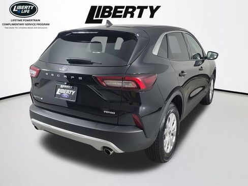 Used 2023 Ford Escape Active AWD/4WD image 3