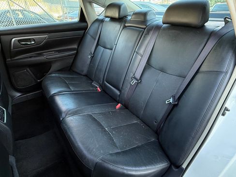Used 2013 Nissan Altima 2.5 SL w/ Technology Pkg image 12