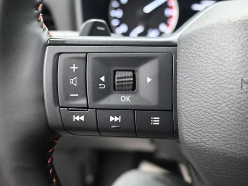 Used 2026 Nissan Rogue SV AWD/4WD image 29