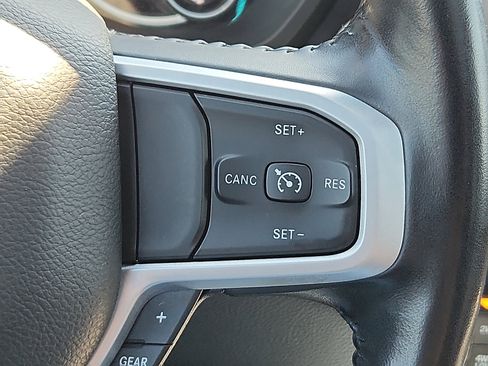 Used 2022 RAM 1500 Big Horn AWD/4WD image 24