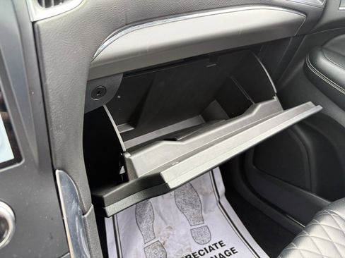 Used 2024 Ford Edge Titanium image 43