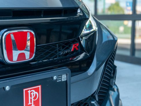 Used 2019 Honda Civic Type R image 10